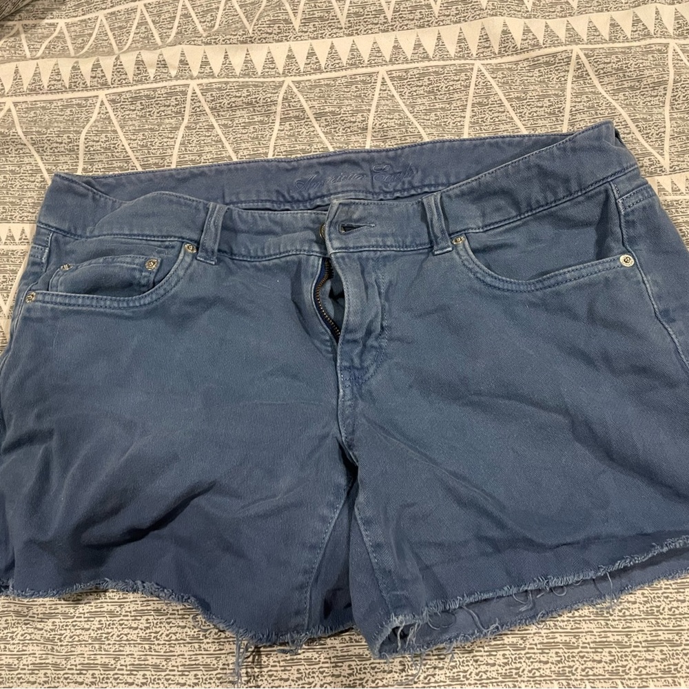 AEO shorts in blue